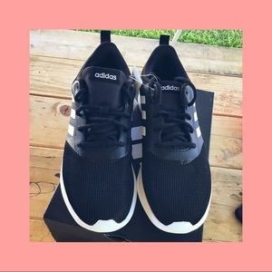 FINAL PRICE 🔸Adidas cloud foam shoes